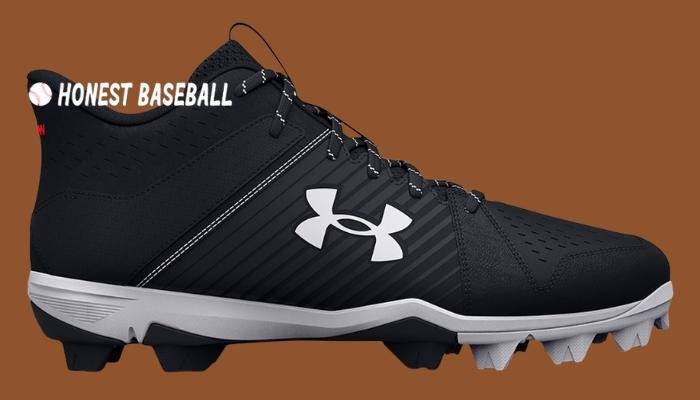  Under Armour Leadoff Cleats give great performance